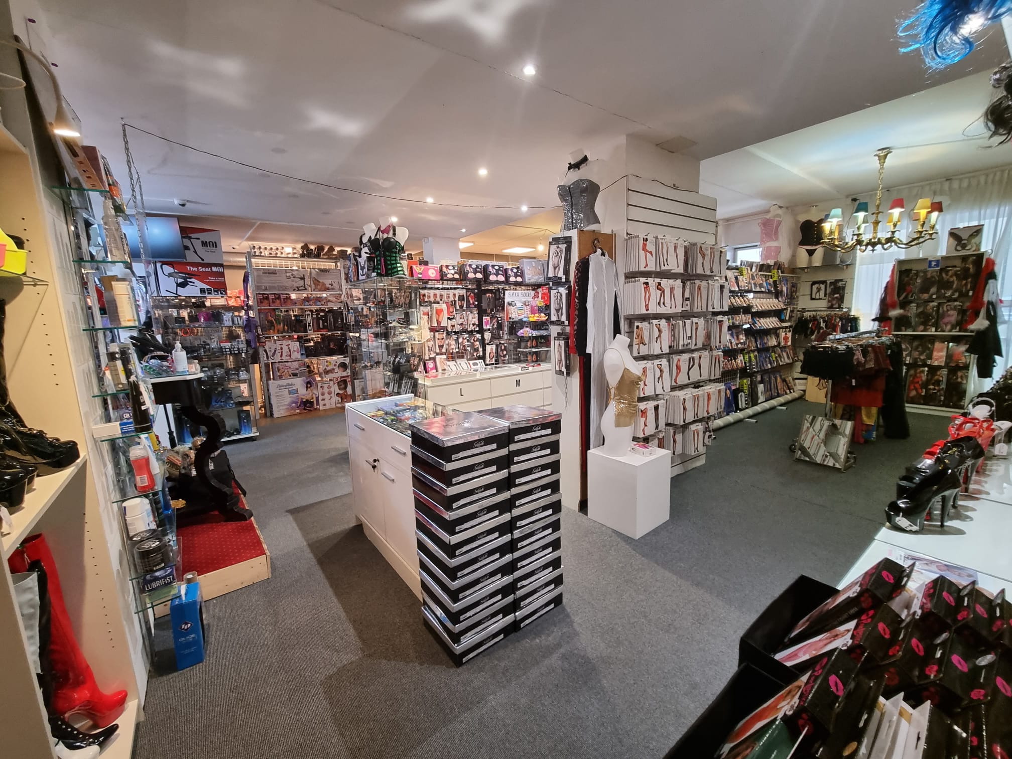 Description of image 1